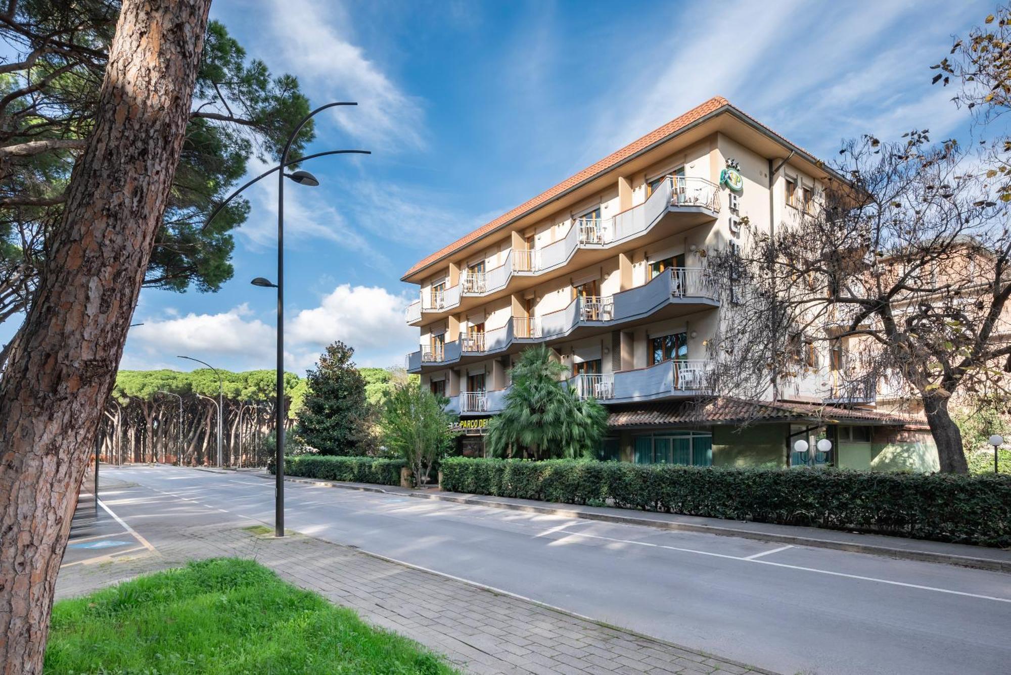 Hotel Parco Dei Pini - 100Mt Dal Mare 폴로니카 외부 사진